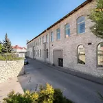 Daily Apartments - Apartment With Bath