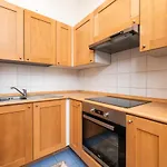 Daily Apartments - Apartment With Bath