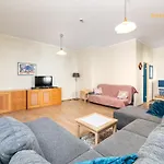Daily Apartments - Apartment With Bath